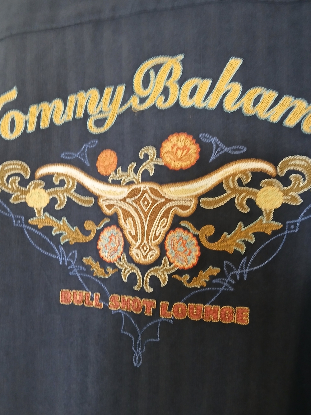 Rare Tommy Bahama Silk XL Bull Shot Lounge Shirt Embroidered Steer Design